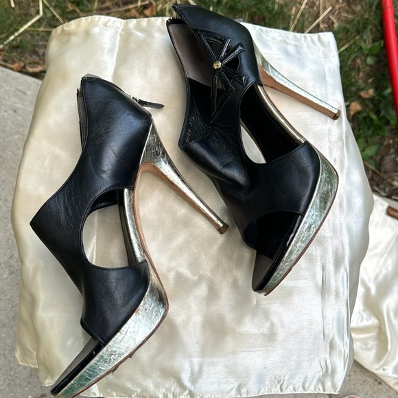 Classic Christian Dior Booties - Picture 4 of 8